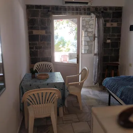 Appartement Syrios No 1 *